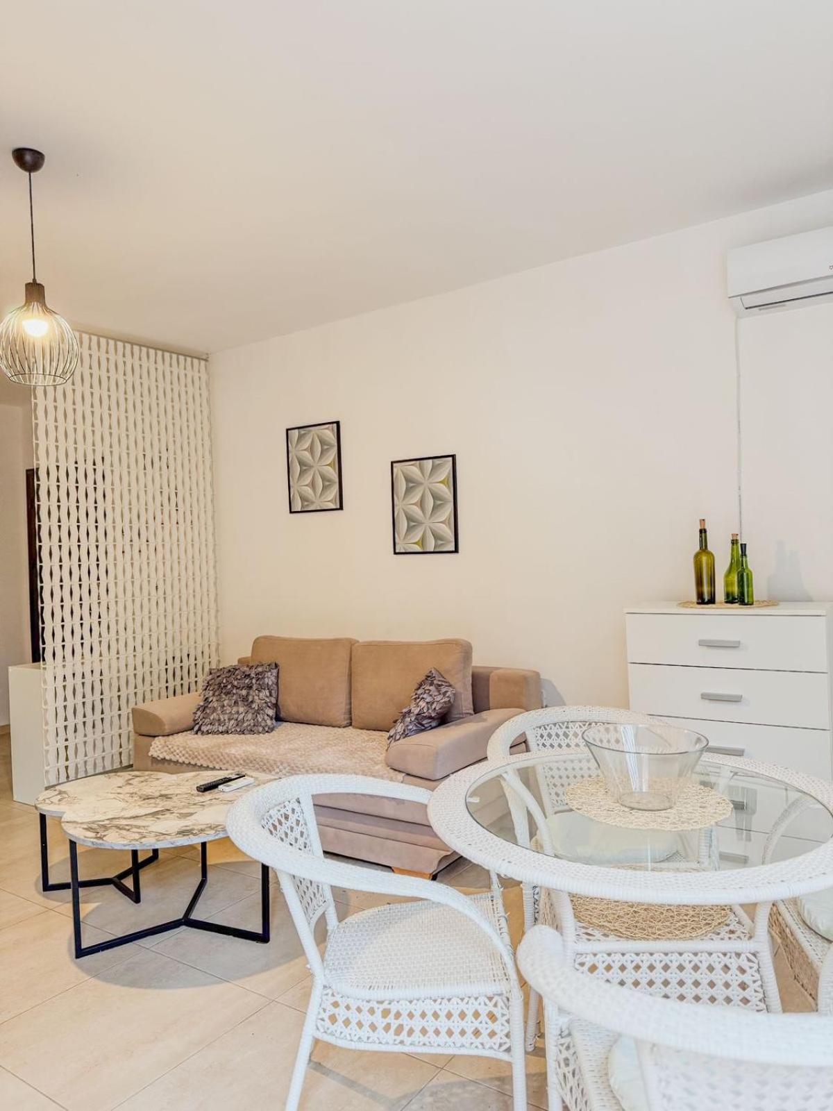 Odore Di Mare Apartments Саранда Экстерьер фото